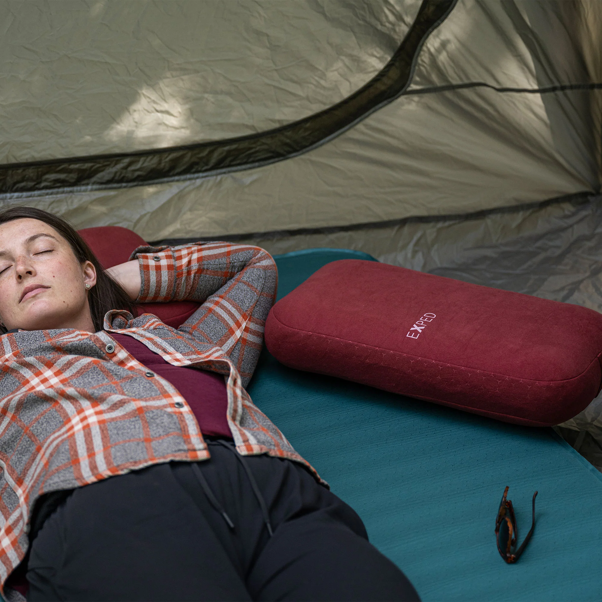 Mega Pillow - Image 5